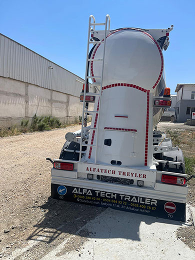 Alfa Trailer